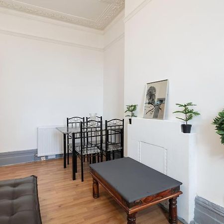 2A - Bright & Airy 2 Bed Flat - 20 Mins To Central Londra Exterior foto